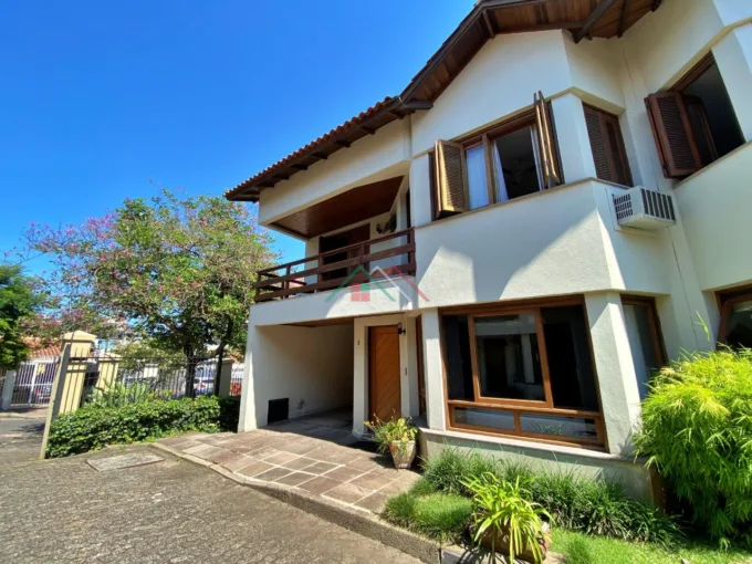 Casa em Condomínio no Bairro Tristeza