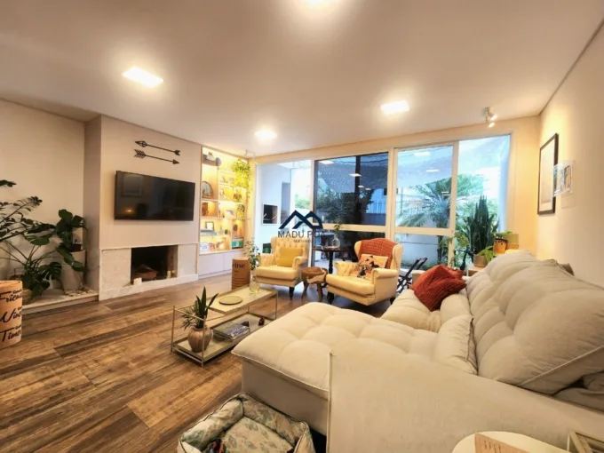 Casa em Condomínio no Bairro Tristeza